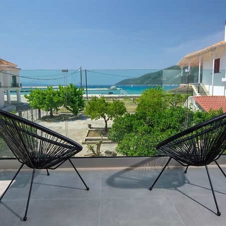 Seascape Villas Vassiliki - Beachfront Villas المظهر الخارجي الصورة