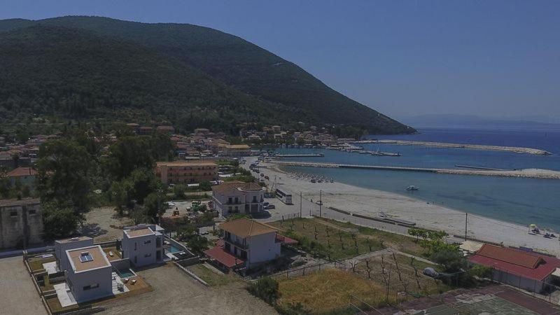 Seascape Villas Vassiliki - Beachfront Villas المظهر الخارجي الصورة