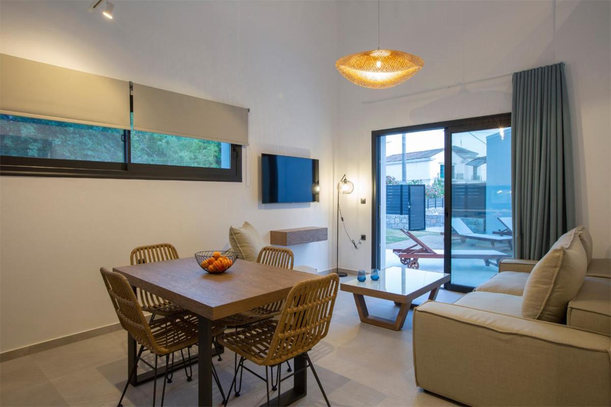 Seascape Villas Vassiliki - Beachfront Villas المظهر الخارجي الصورة