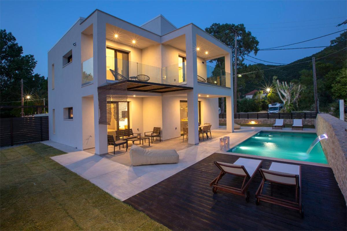 Seascape Villas Vassiliki - Beachfront Villas المظهر الخارجي الصورة