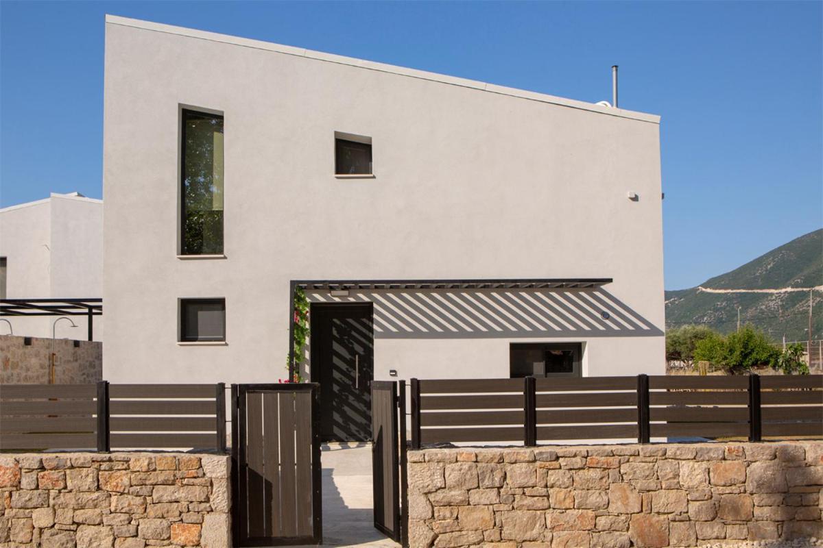 Seascape Villas Vassiliki - Beachfront Villas المظهر الخارجي الصورة