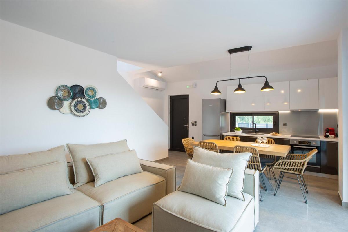 Seascape Villas Vassiliki - Beachfront Villas المظهر الخارجي الصورة